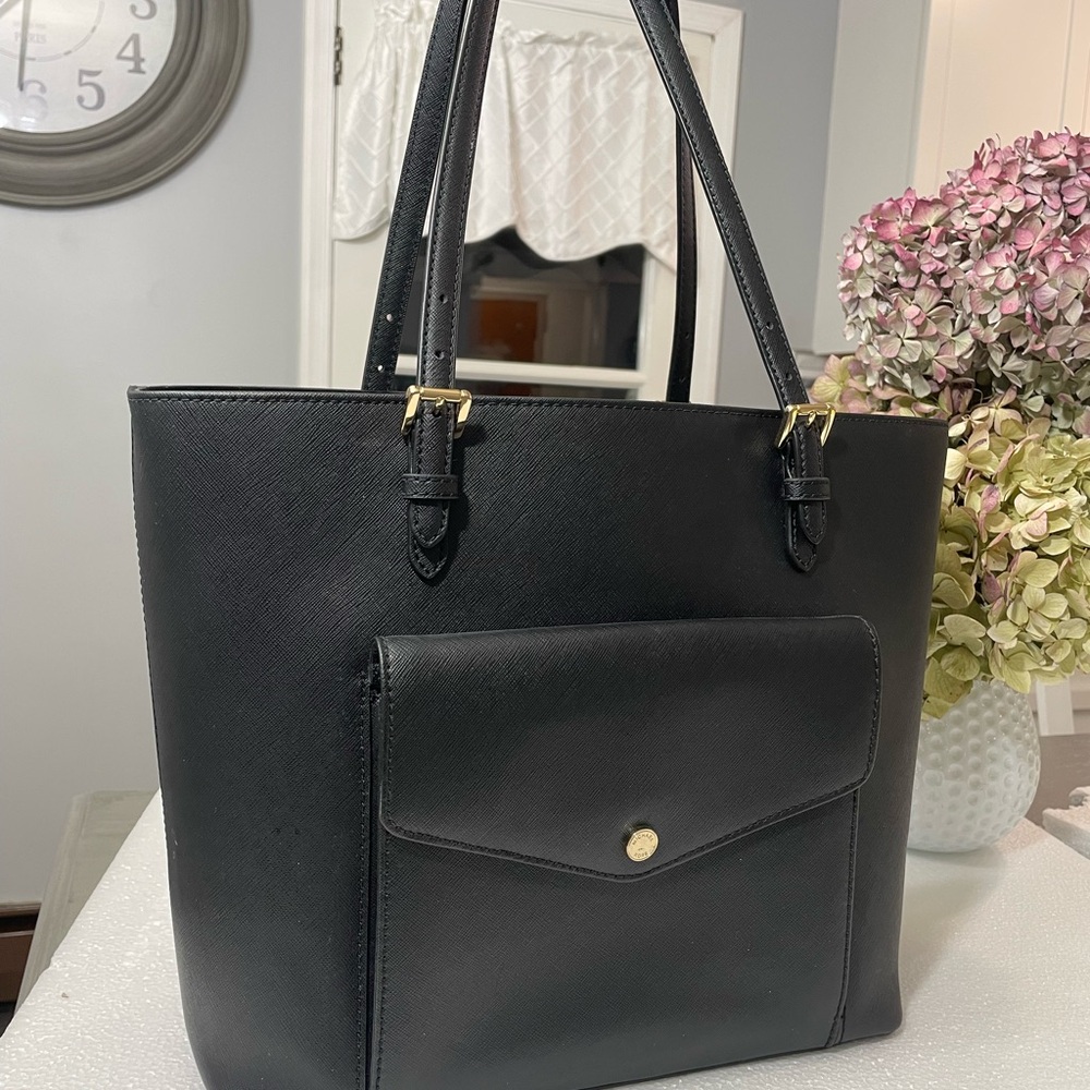 MICHAEL KORS JET SET ITEM Black MD PKT MF TOTE